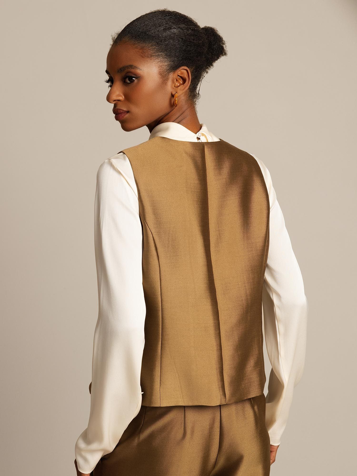 [Bronce] SilkSilky-ES 32Momme Silk-Wool Blend Womens Vest 002,