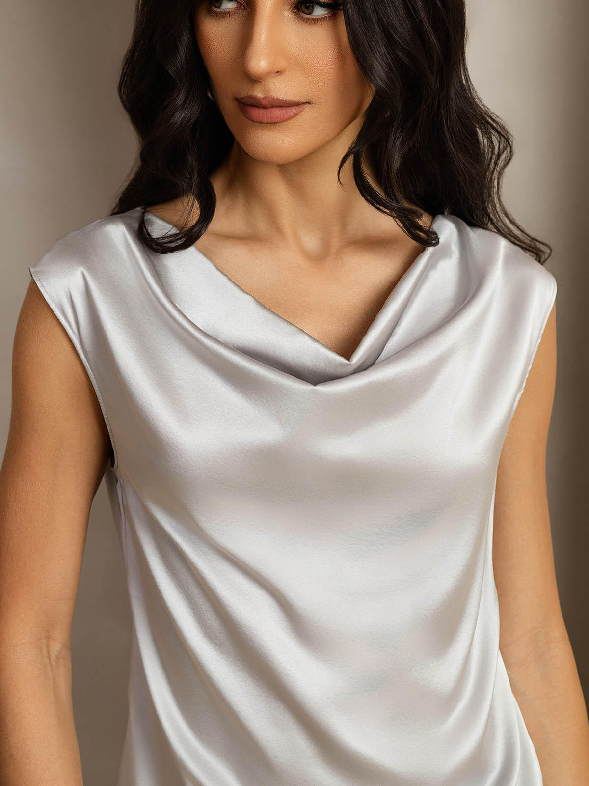 [Plata] SilkSilky-ES 19Momme Seda Escote Caído Camisetas de Mujer 005