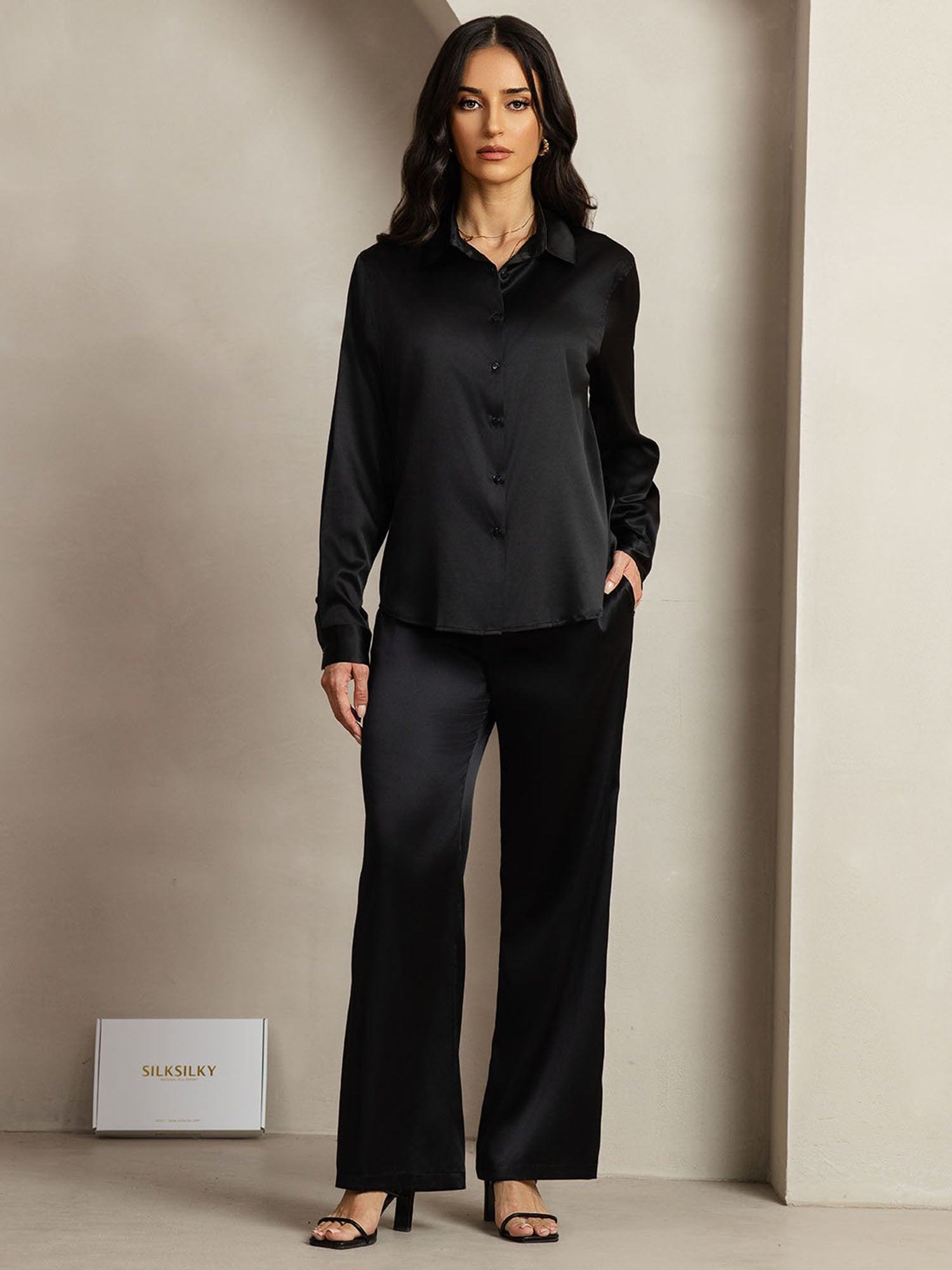 [Negro] SilkSilky-ES 19Momme Seda Lapel Collar Women''s Outfit Sets 001