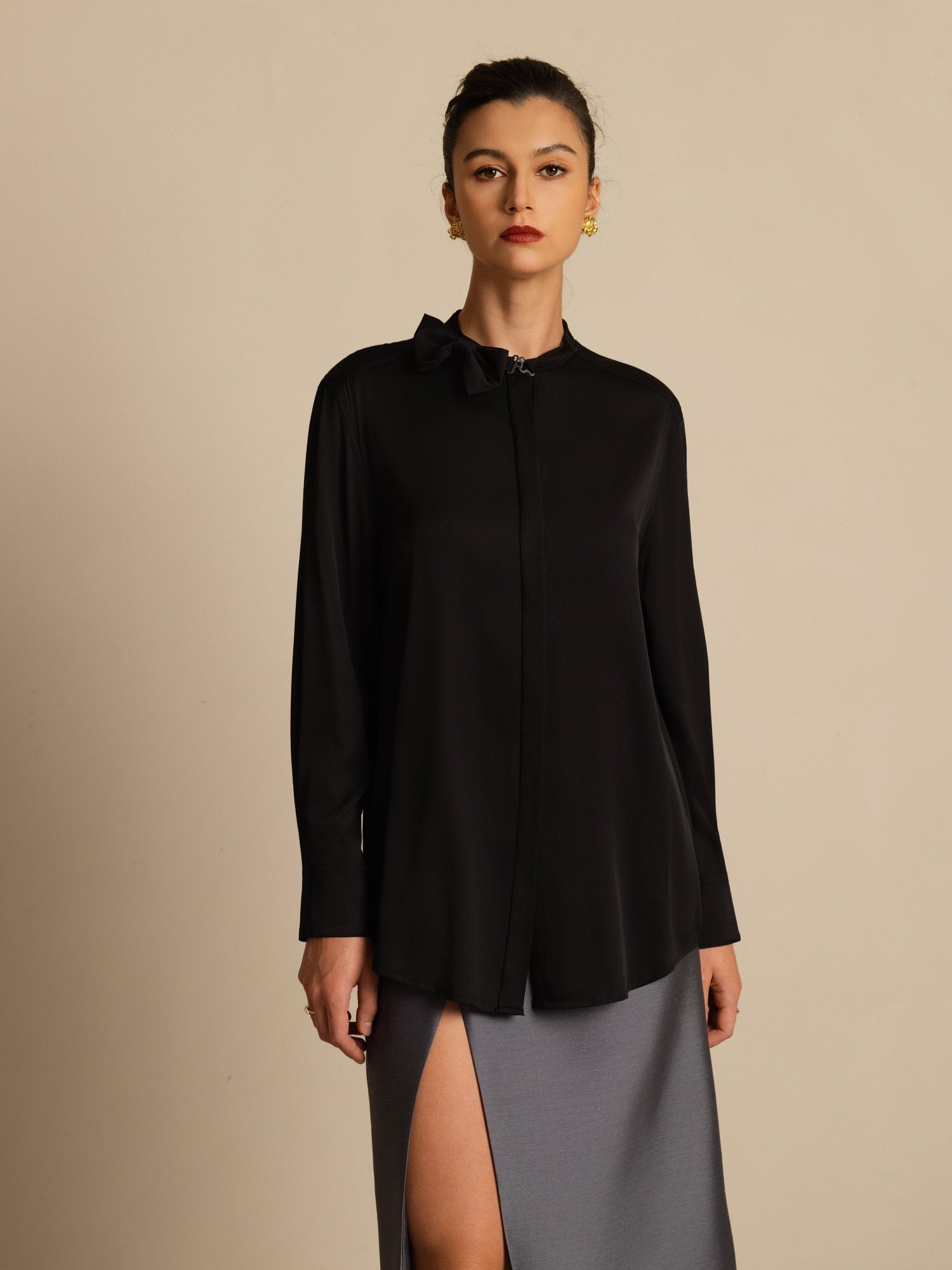 [Negro] SilkSilky-ES 19Momme Seda Manga larga Cuello Alto Blusa 001