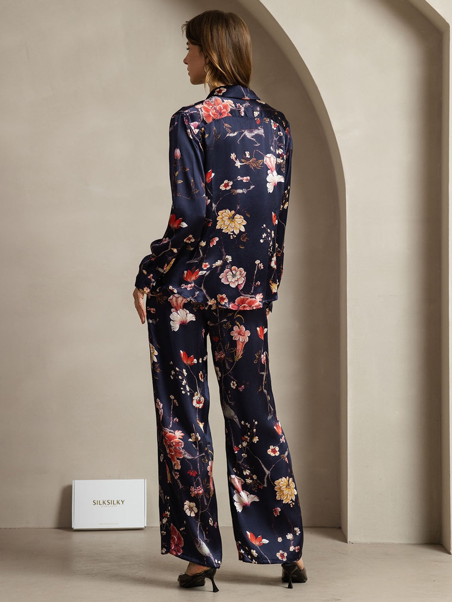 [FloralAzulMarino] SilkSilky-ES 19Momme Seda Lapel Collar Women''s Outfit Sets 002