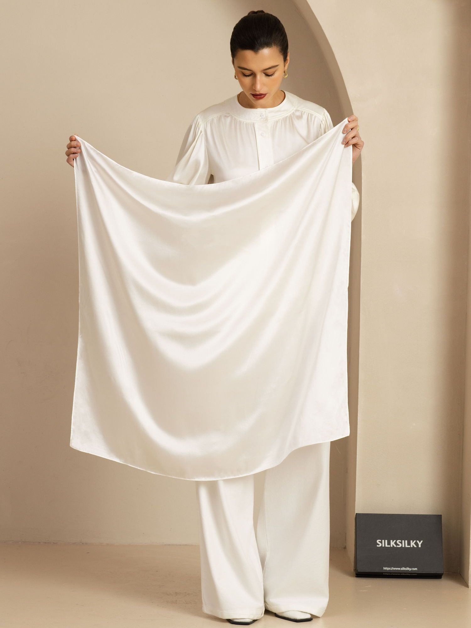 [Blanco] SilkSilky-ES Seda Scarf 003