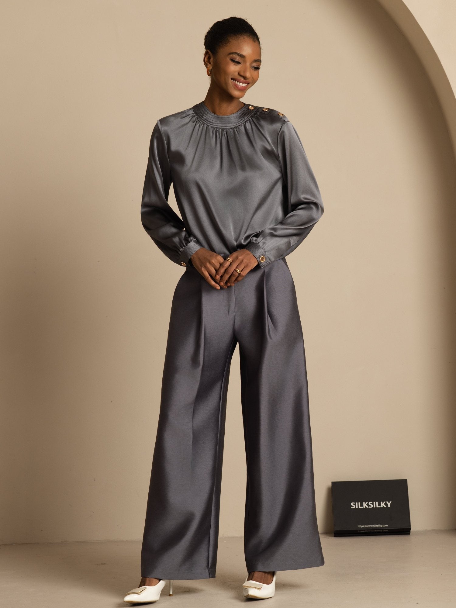 [GrisOscuro] SilkSilky-ES 19Momme Seda Manga larga Cuello Redondo Blusa 008