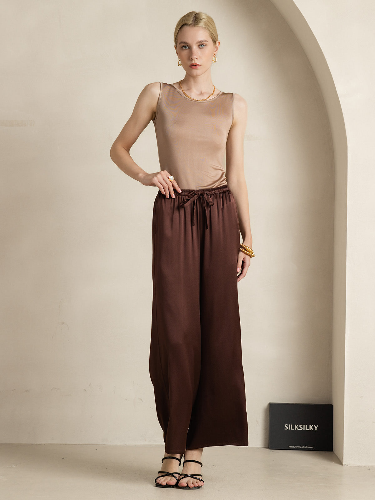 [Café] SilkSilky-ES Tejido de seda Womens T-Shirt 008