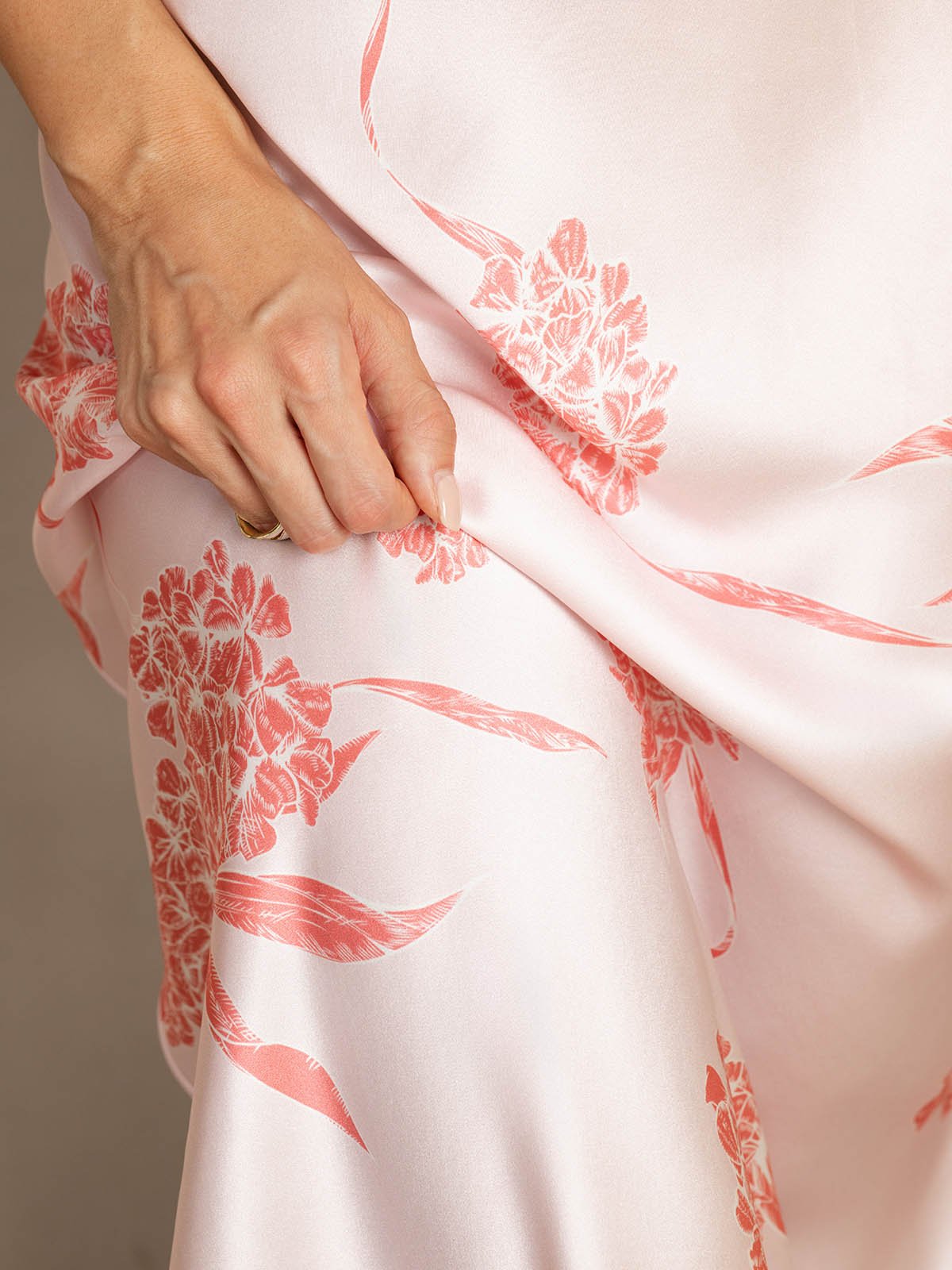 [Flores Coral] SilkSilky-ES 19Momme Seda Cuello en V Vestido 007