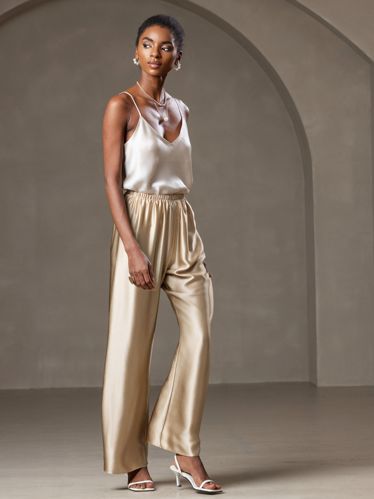 [Beige] SilkSilky-ES Seda Pura Cuello en V Top de tirantes 006
