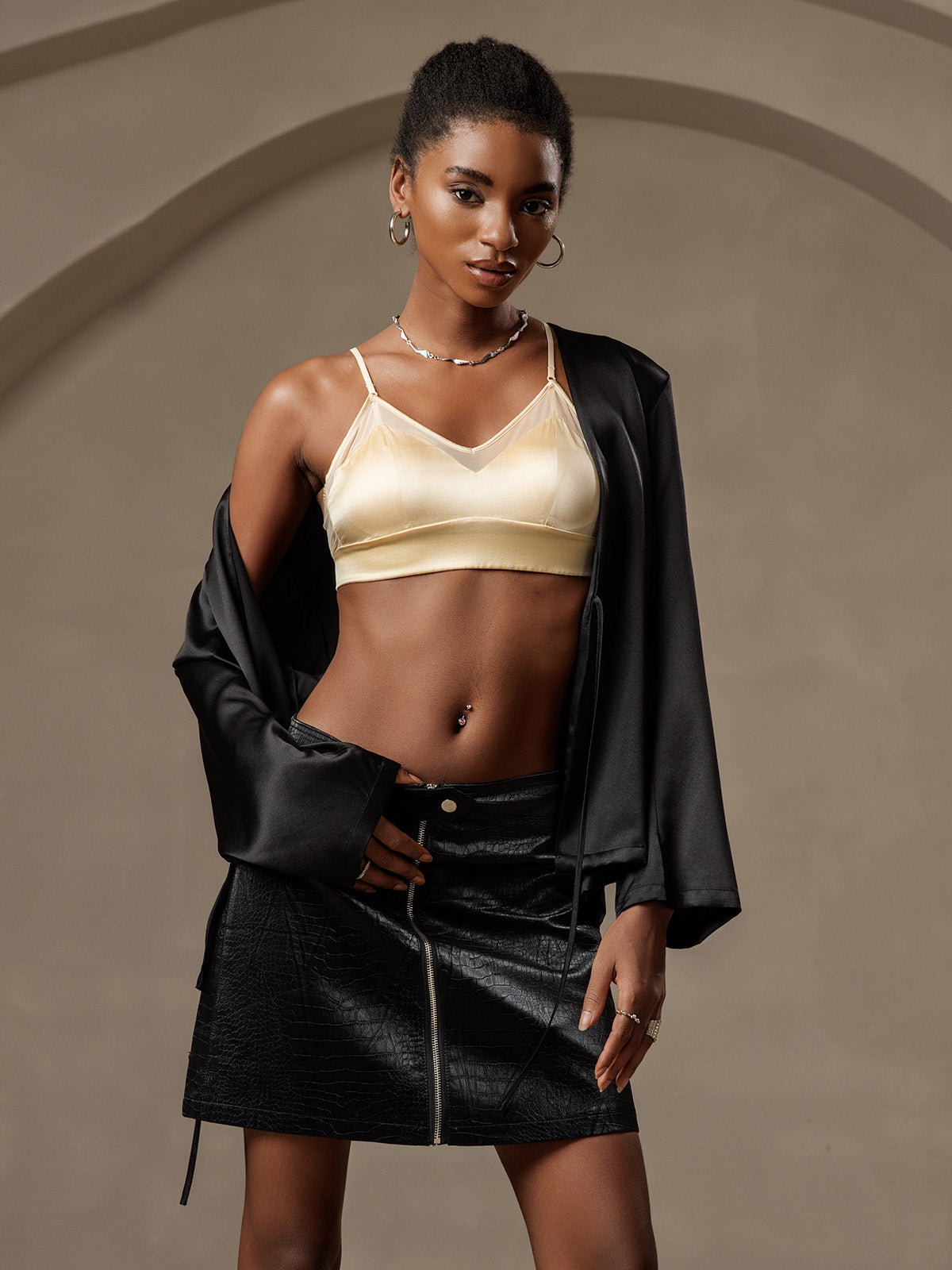 [Negro] SilkSilky-ES 19Momme Seda Manga larga Womens Outerwear 007