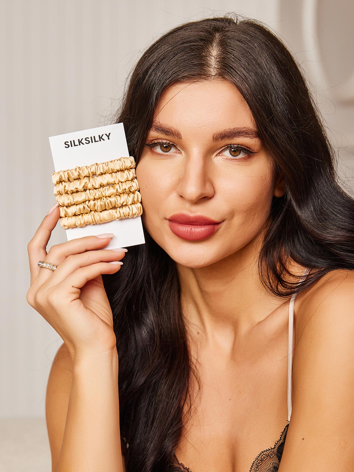 [Champán] SilkSilky-ES 19Momme Scrunchie 003