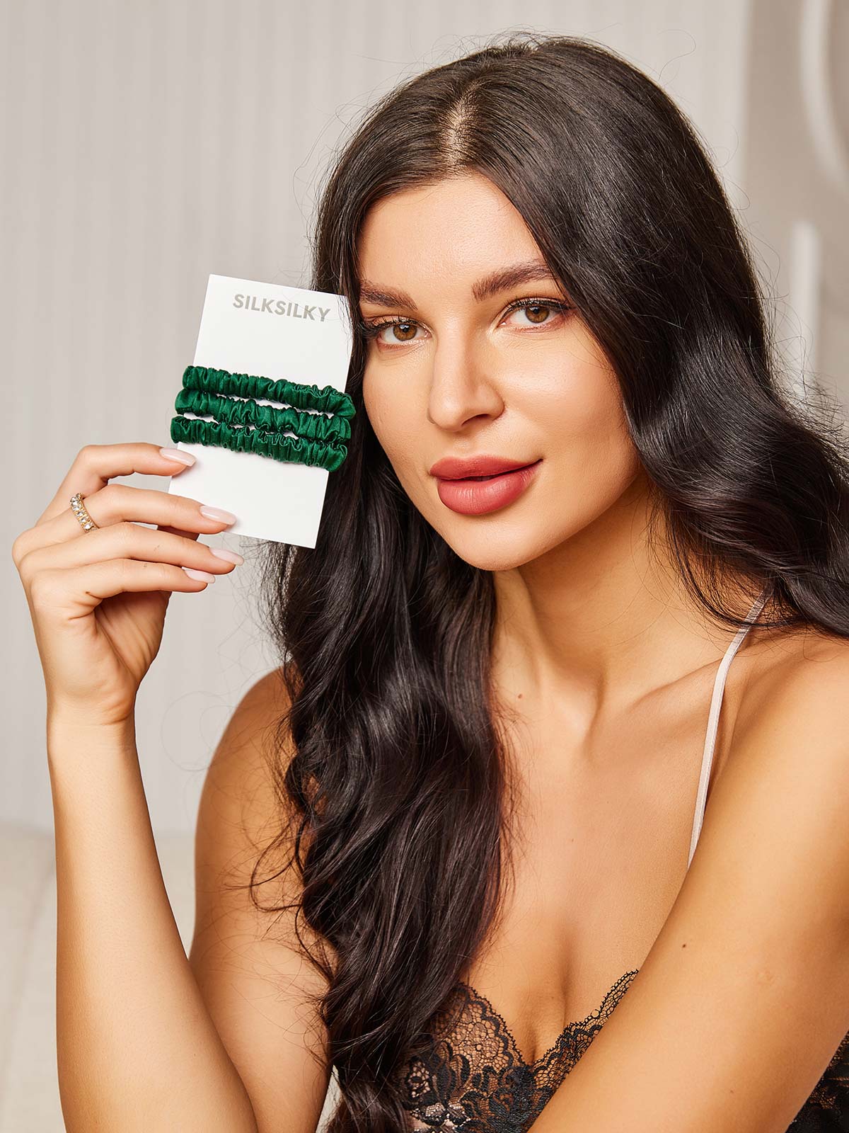 [Verde Oscuro] SilkSilky-ES 19Momme Scrunchie 003