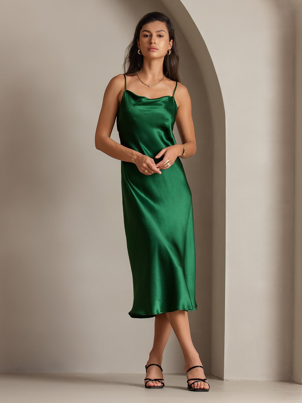 [Verde] SilkSilky-ES Spaghetti Strap Cowl Neck Vestido 001