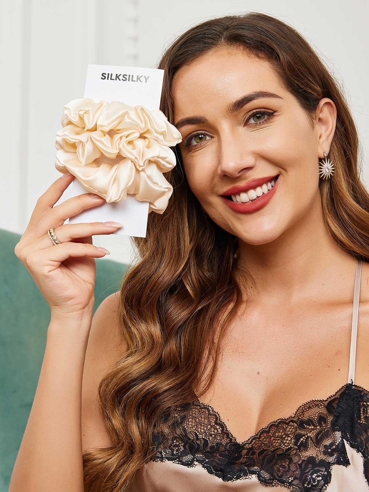 [Beige Claro] SilkSilky-ES 19Momme Scrunchie 002