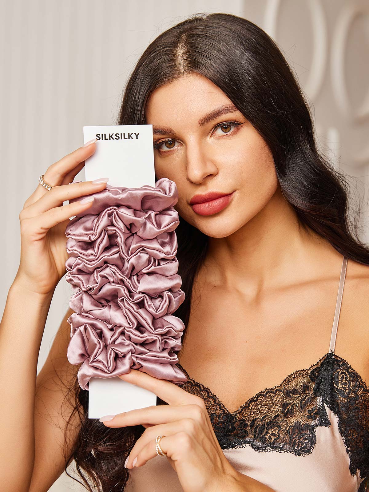 [Malva Pálido] SilkSilky-ES 19Momme Scrunchie 001