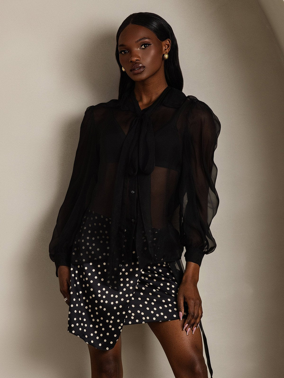 [Negro] SilkSilky-ES 6Momme Manga larga Cuello Lazo Blusas de Mujer 004