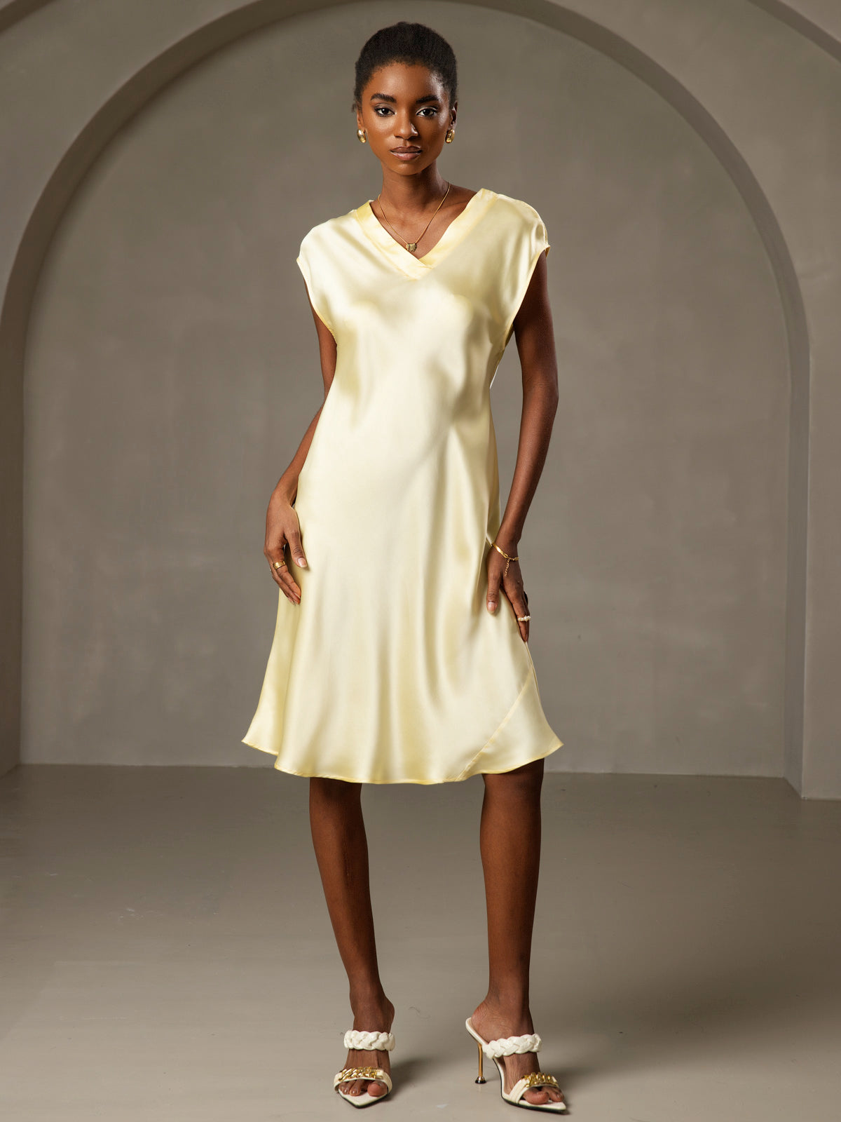 [Amarillo] SilkSilky-ES Sin mangas Cuello en V Vestido 006