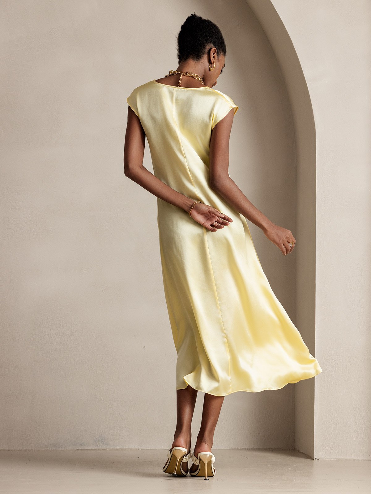 [Amarillo Claro] SilkSilky-ES 19Momme Seda Dress 002