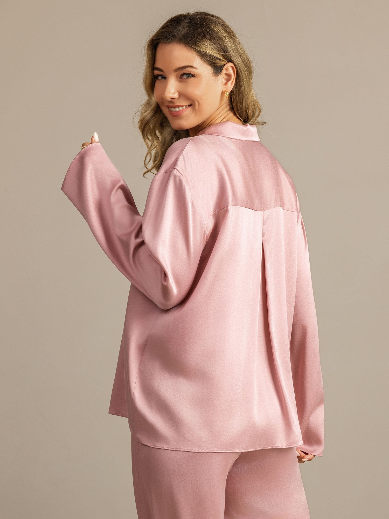 [PielDeMelocotón] SilkSilky-ES 19Momme Seda Escote V Pijamas de mujer 005