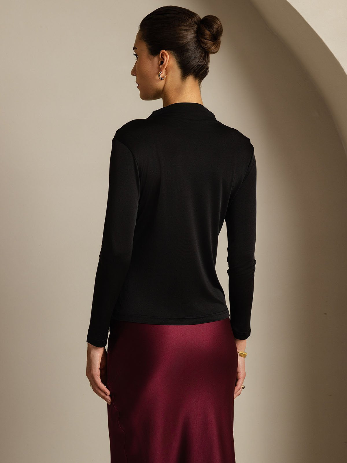 [Negro] SilkSilky-ES Seda Pura Womens T-Shirt 002