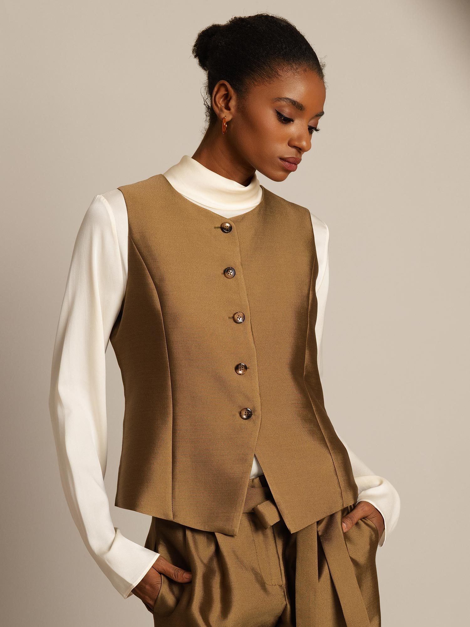 [Bronce] SilkSilky-ES 32Momme Silk-Wool Blend Womens Vest 003,