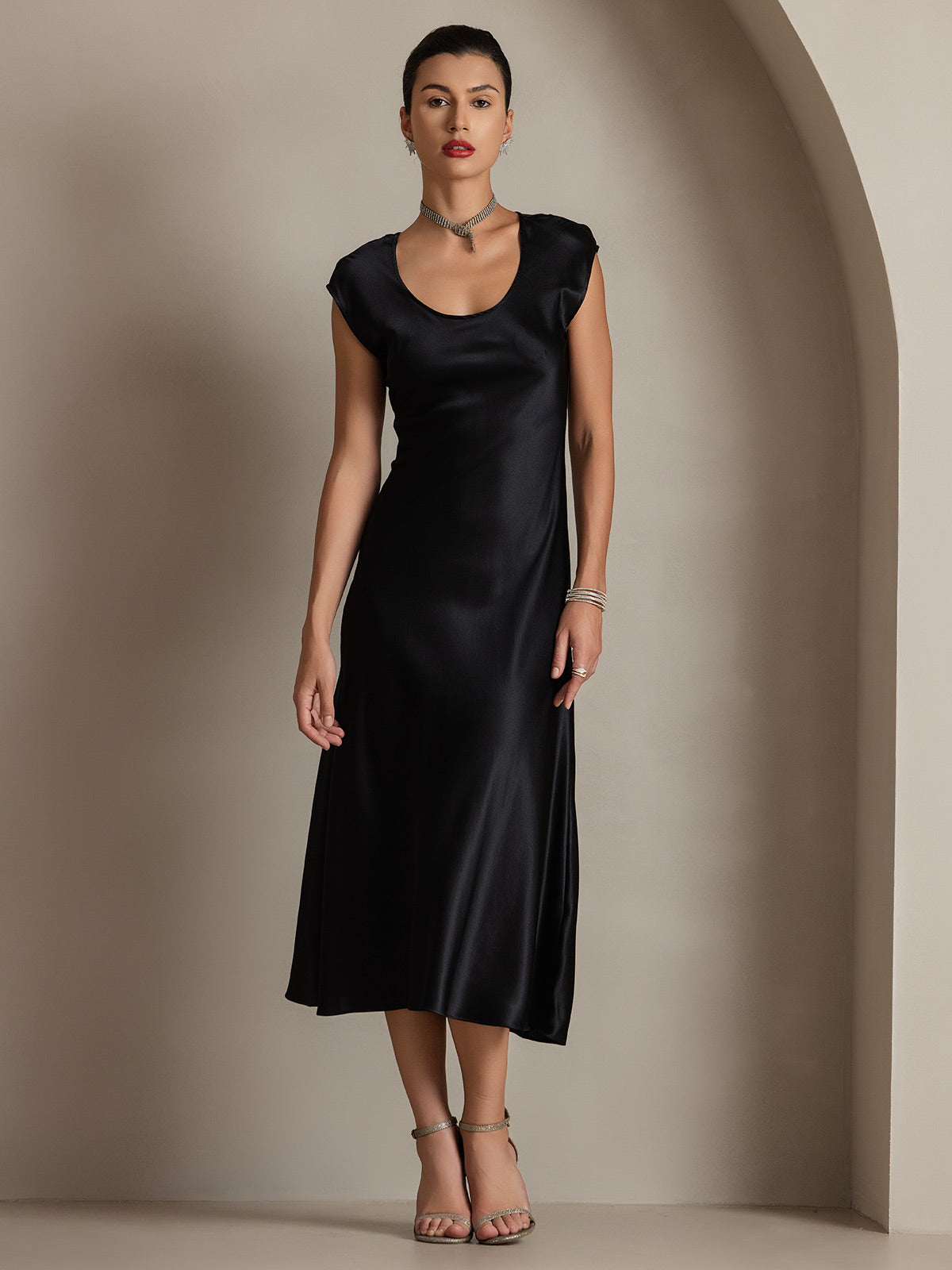 [Negro] SilkSilky-ES 19Momme Seda Dress 003