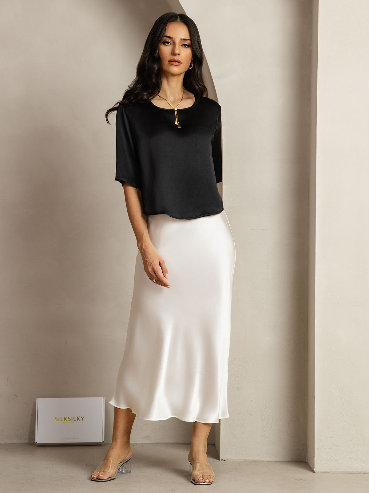 [Negro] SilkSilky-ES Seda Pura Cuello Barco Camisetas de Mujer 005