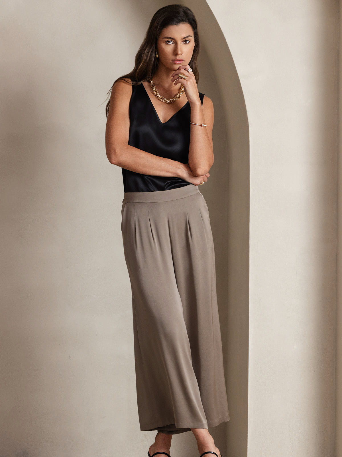 [Negro] SilkSilky-ES 19Momme Sin mangas Cuello en V Top de tirantes 005