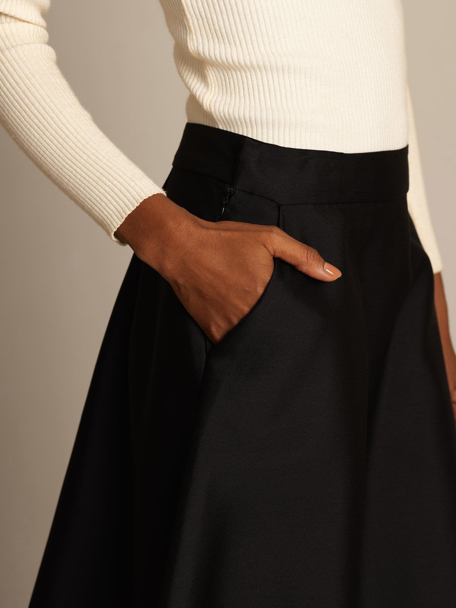 [Negro] SilkSilky-ES 32Momme Silk-Wool Blend Skirt 004,