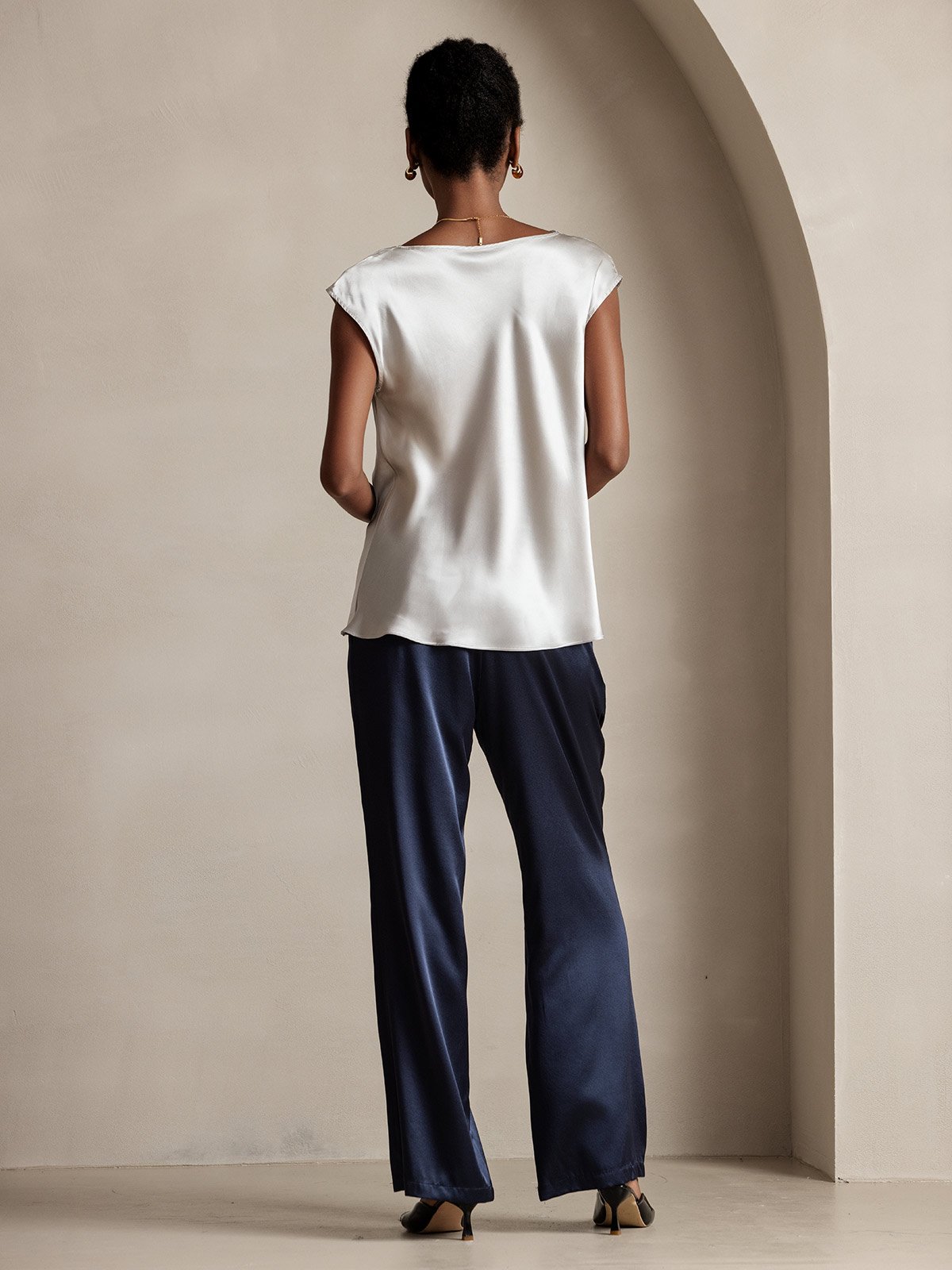 [Gris Claro] SilkSilky-ES 19Momme Seda Escote Caído Camisetas de Mujer 002