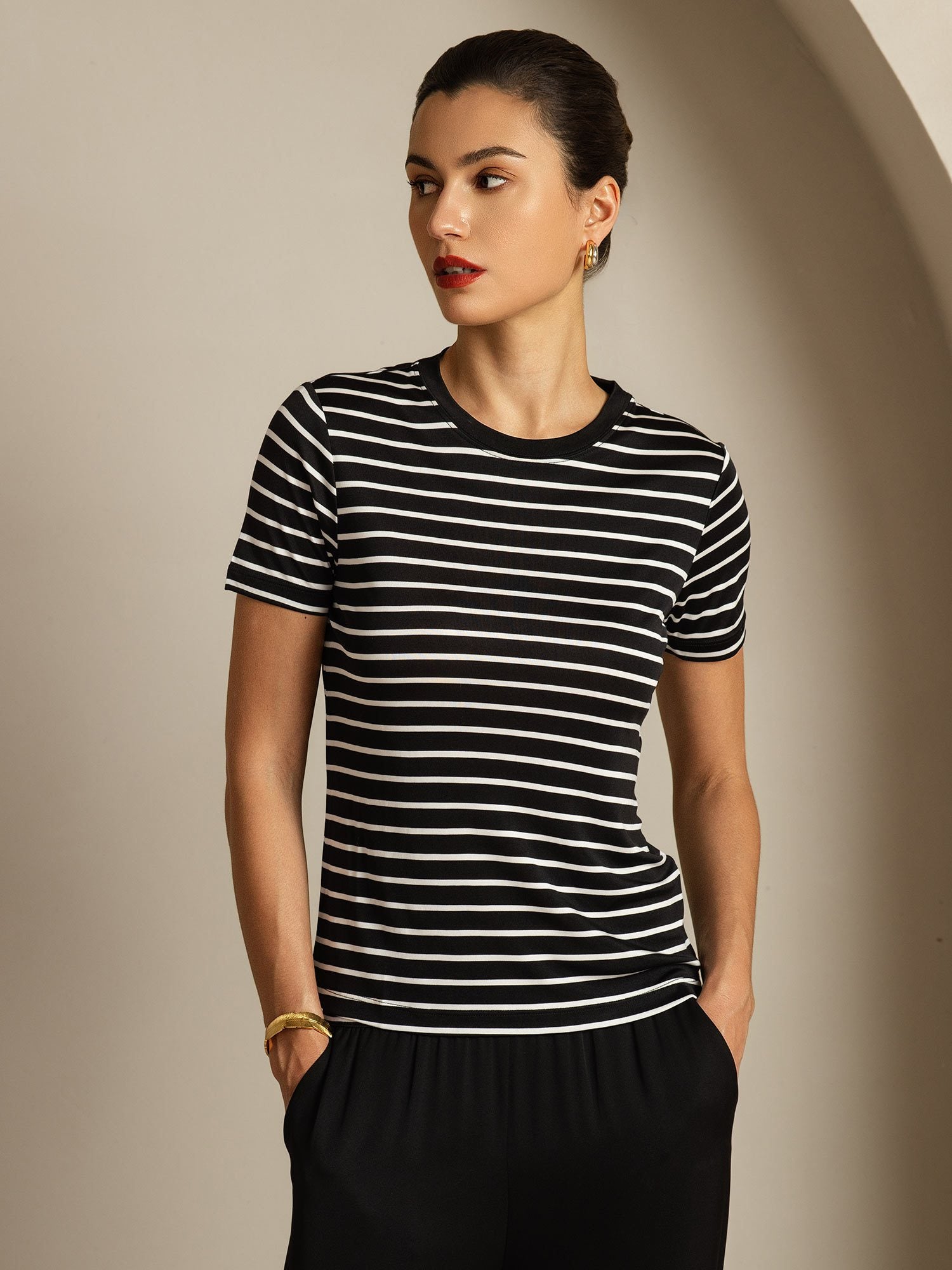 [RayaNegra] SilkSilky-ES Seda Pura Womens T-Shirt 001