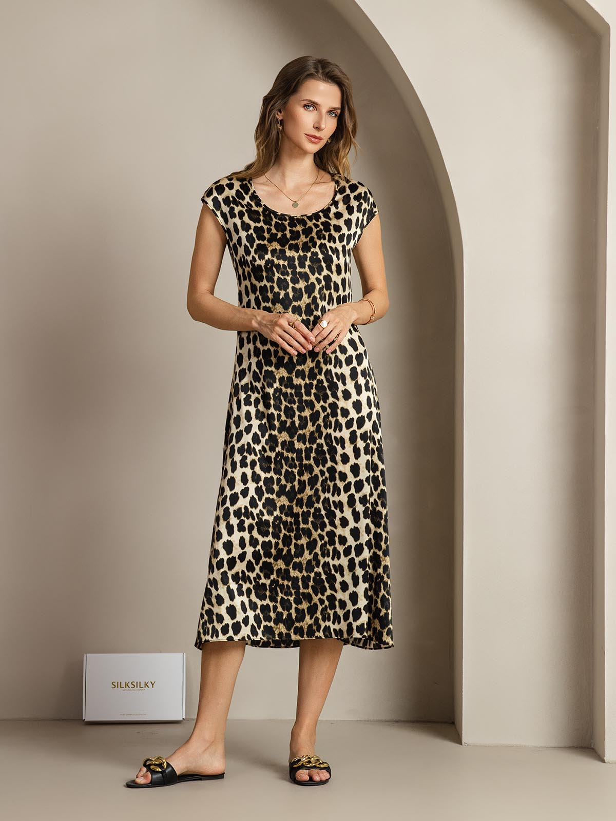 [Leopardo] SilkSilky-ES 19Momme Seda Dress 001
