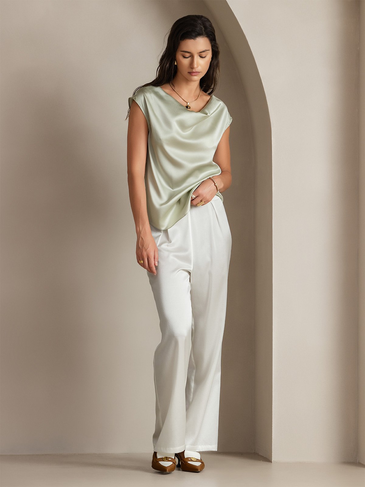 [Verde Claro] SilkSilky-ES 19Momme Seda Escote Caído Camisetas de Mujer 004
