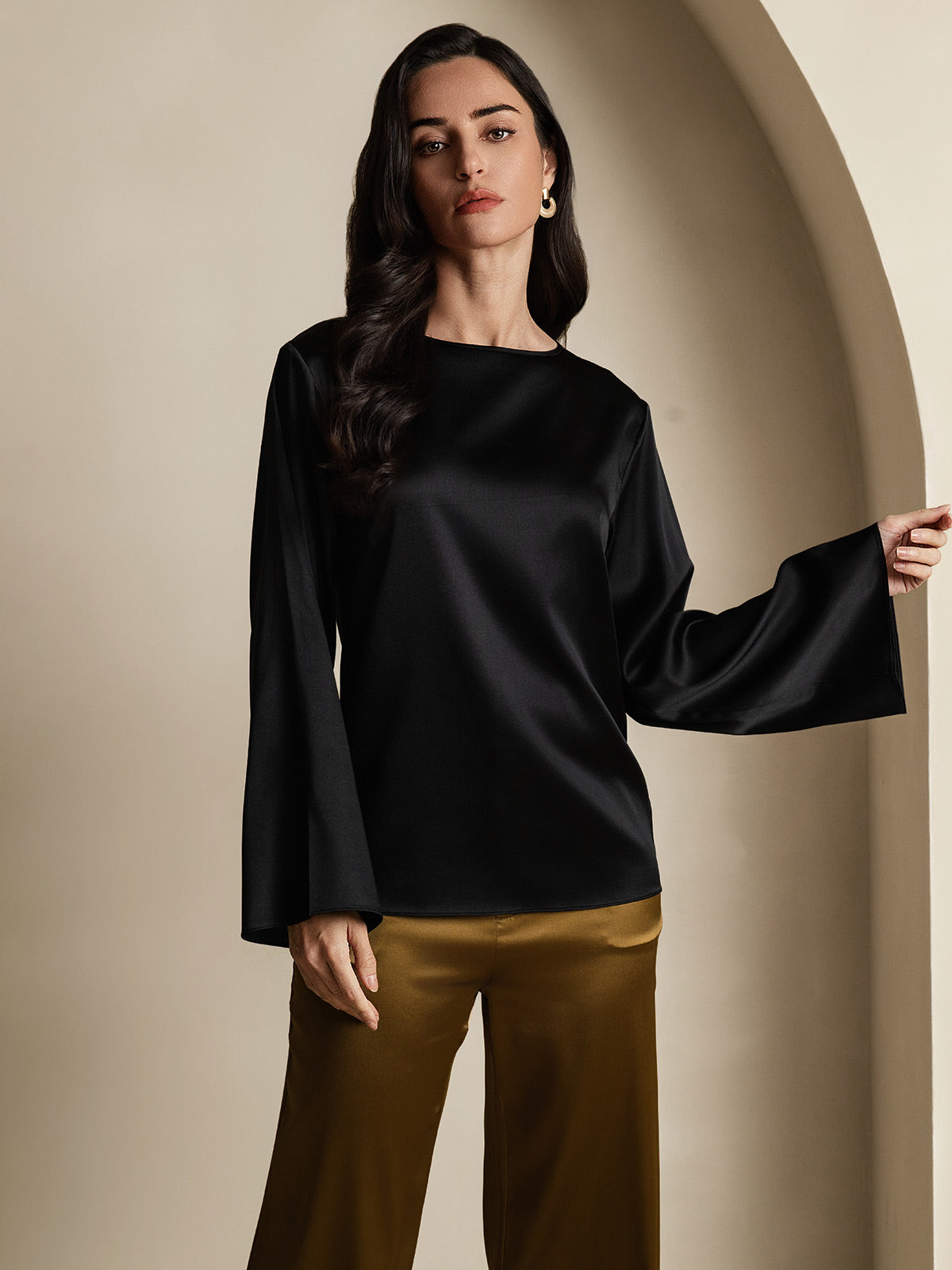 [Negro] SilkSilky-ES 19Momme Seda Womens T-Shirt 001