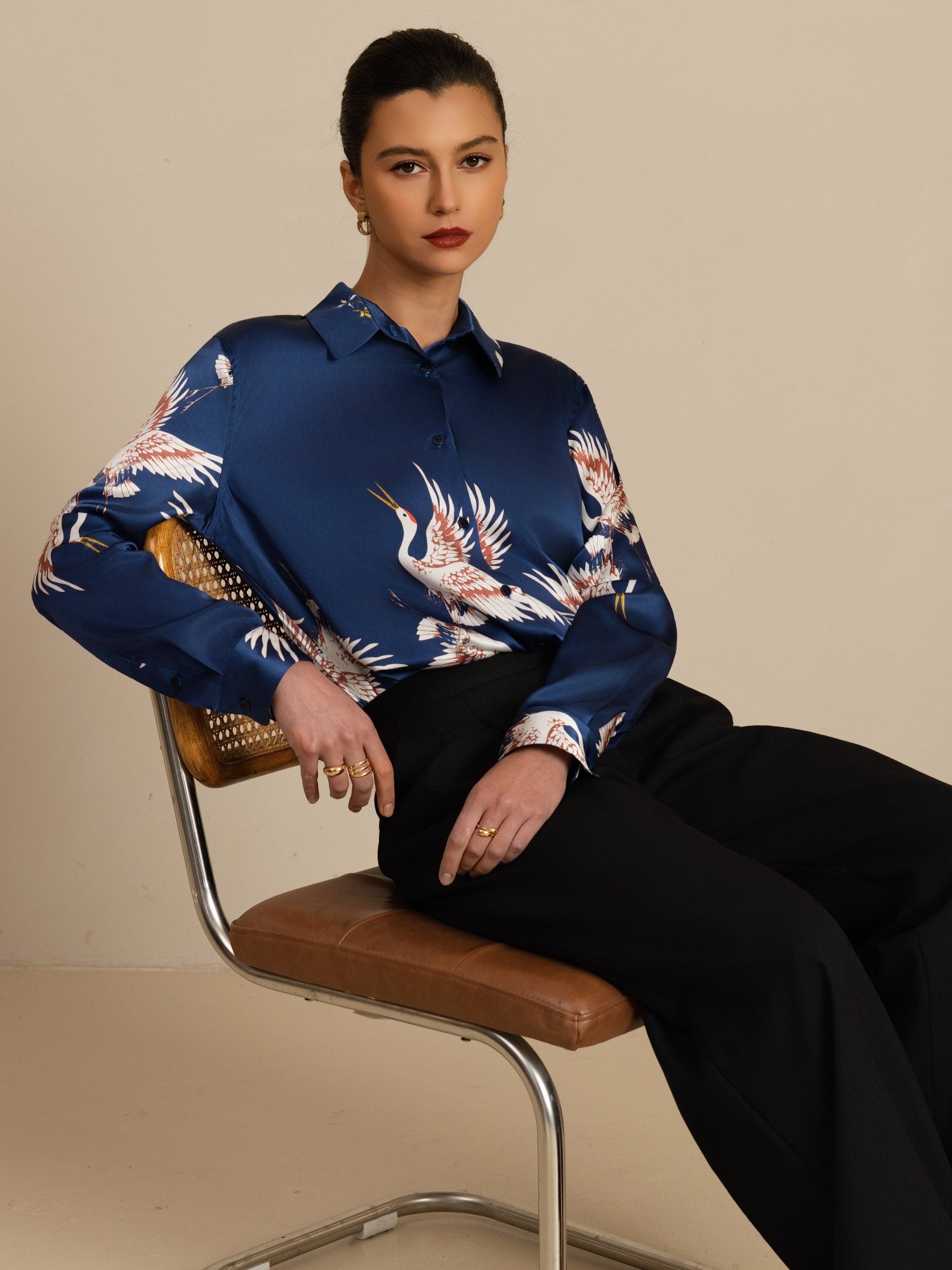 [Azul Oscuro] SilkSilky-ES 19Momme Manga larga Cuello con Solapa Blusas de Mujer 001