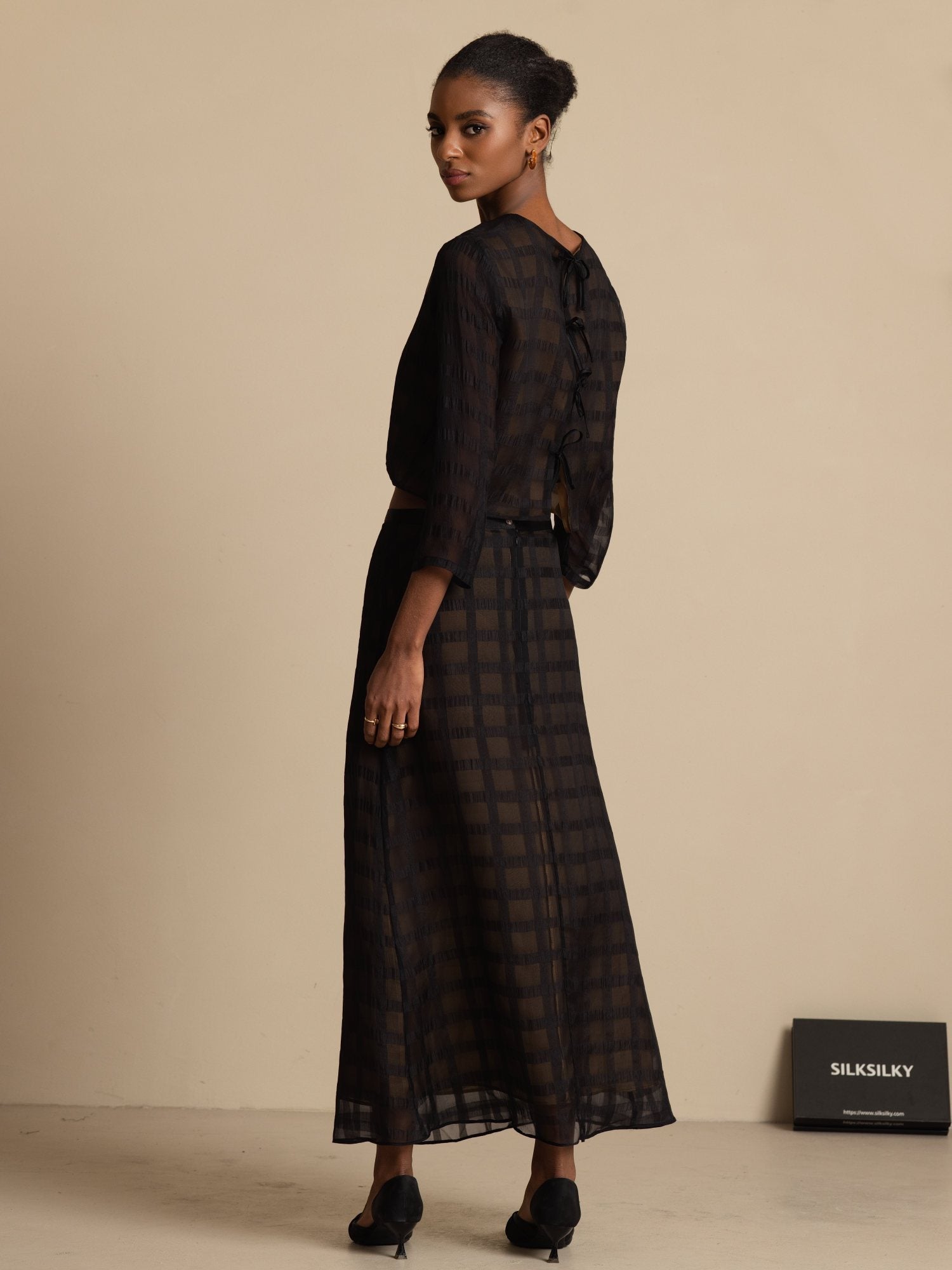 [Negro] SilkSilky-ES Seda Pura Manga larga Cuello Redondo Women''s Outfit Sets 002