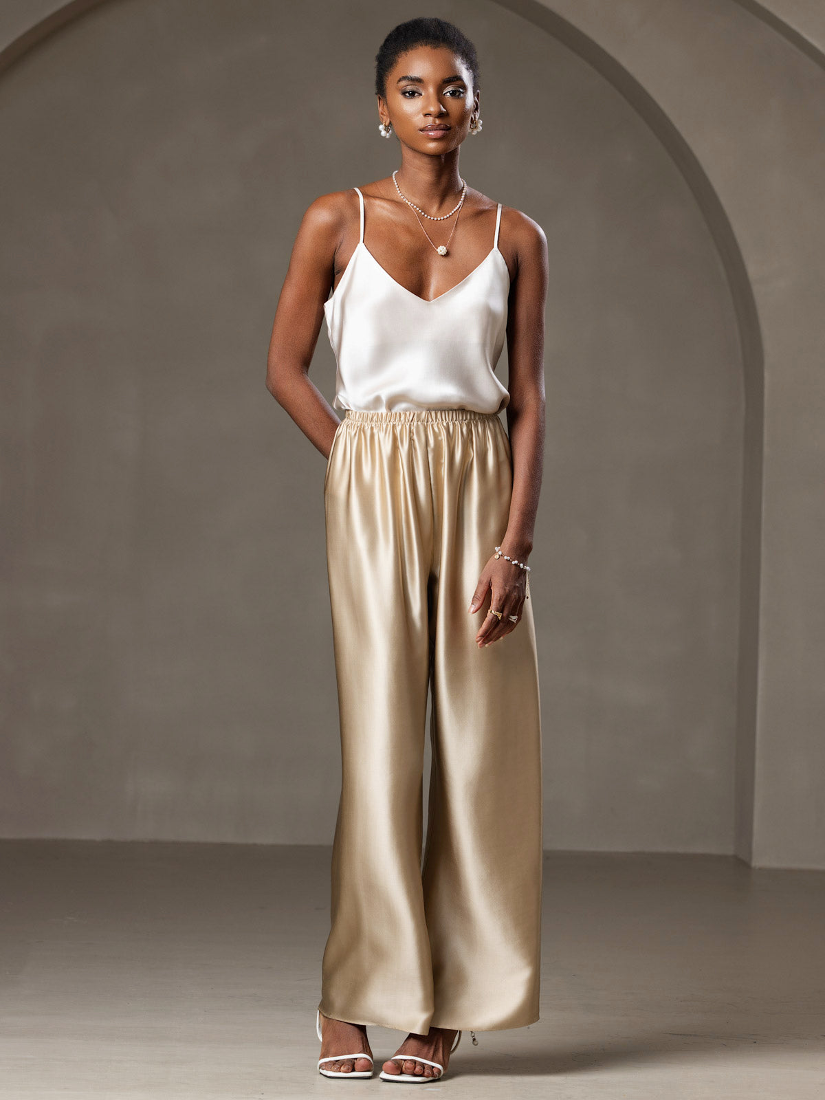 [Beige] SilkSilky-ES Seda Pura Sin mangas Cuello en V Top de tirantes 007