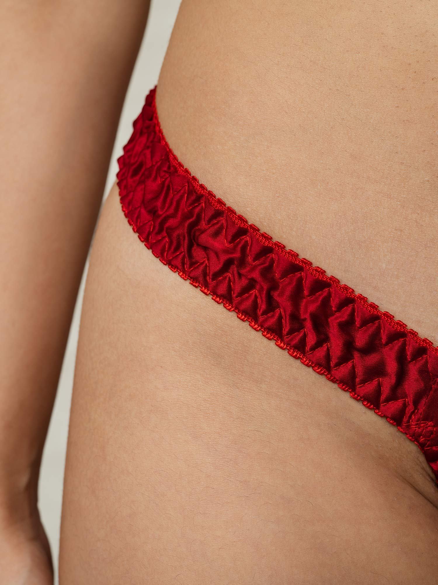 [Rojo] SilkSilky-ES Seda Pura Panty 010