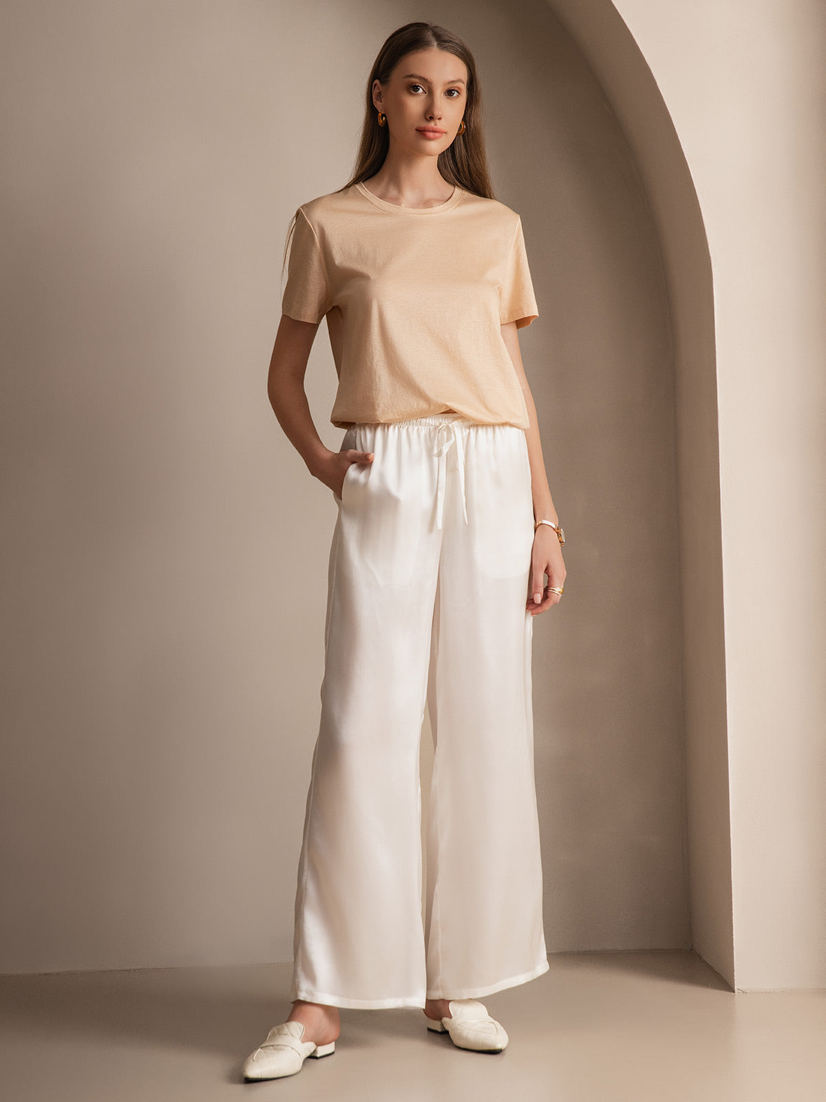[Beige] SilkSilky-ES Tejido de seda Manga corta Round Neck Camisetas de Mujer 003