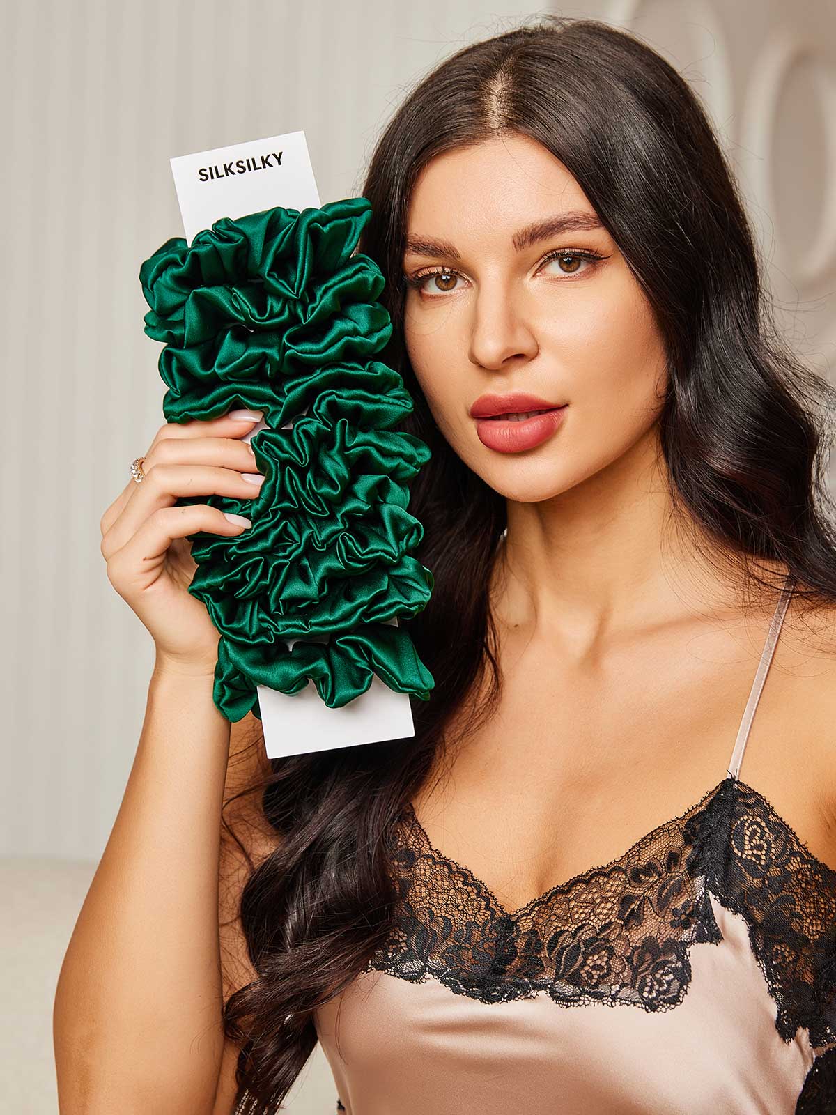 [Verde Oscuro] SilkSilky-ES 19Momme Seda Pura Scrunchie 001