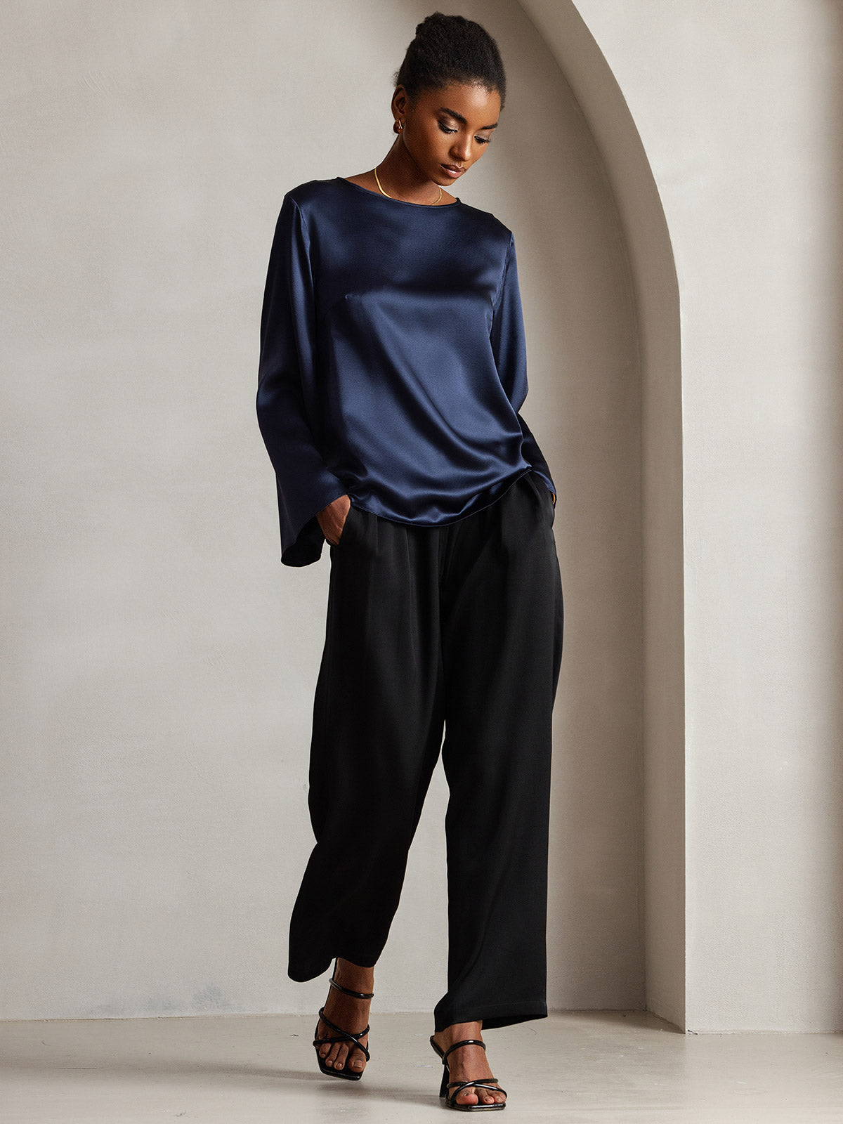 [Azul Oscuro] SilkSilky-ES 19Momme Seda Womens T-Shirt 004,