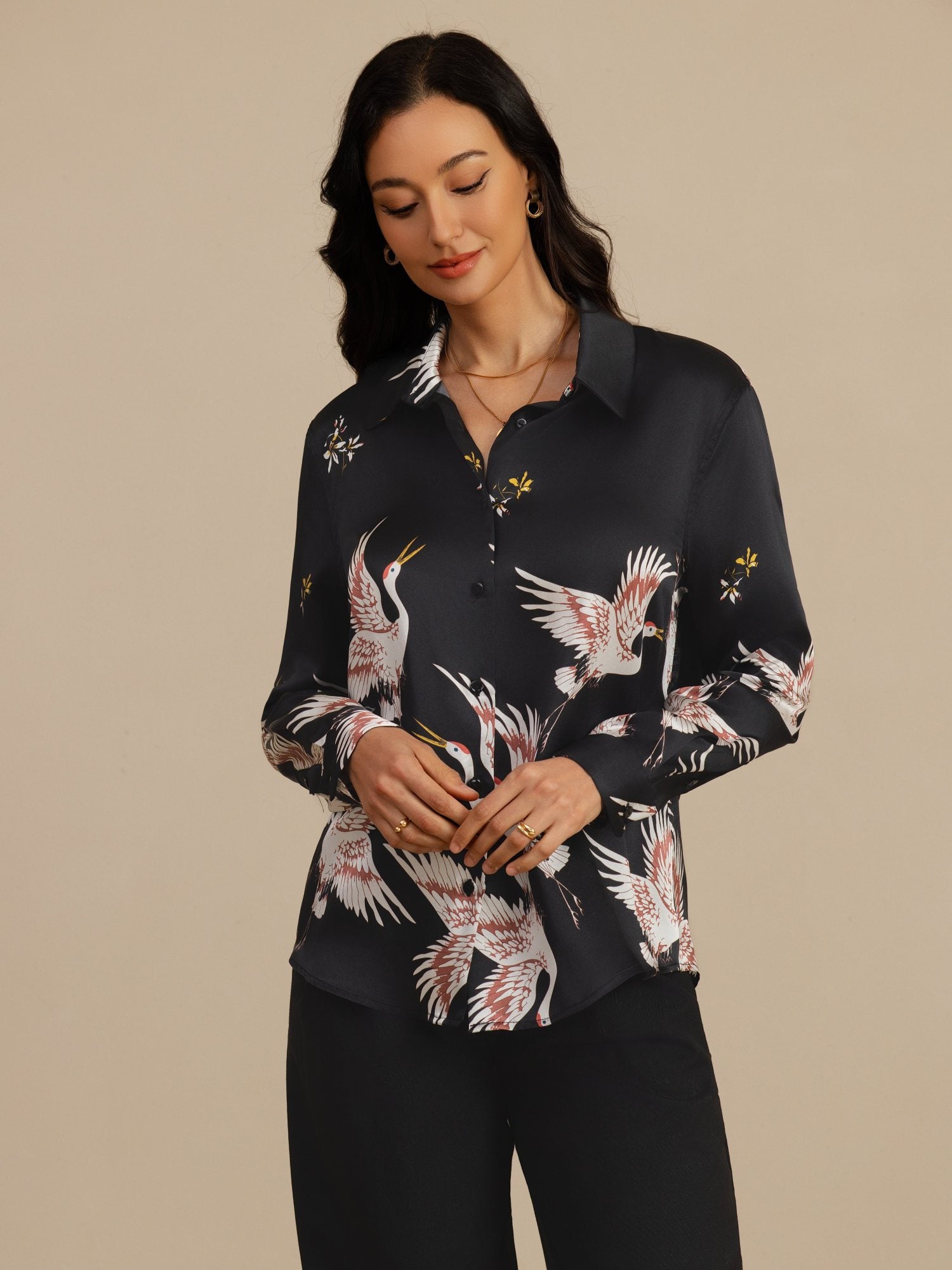 [Negro] SilkSilky-ES 19Momme Manga larga Cuello con Solapa Blusas de Mujer 004