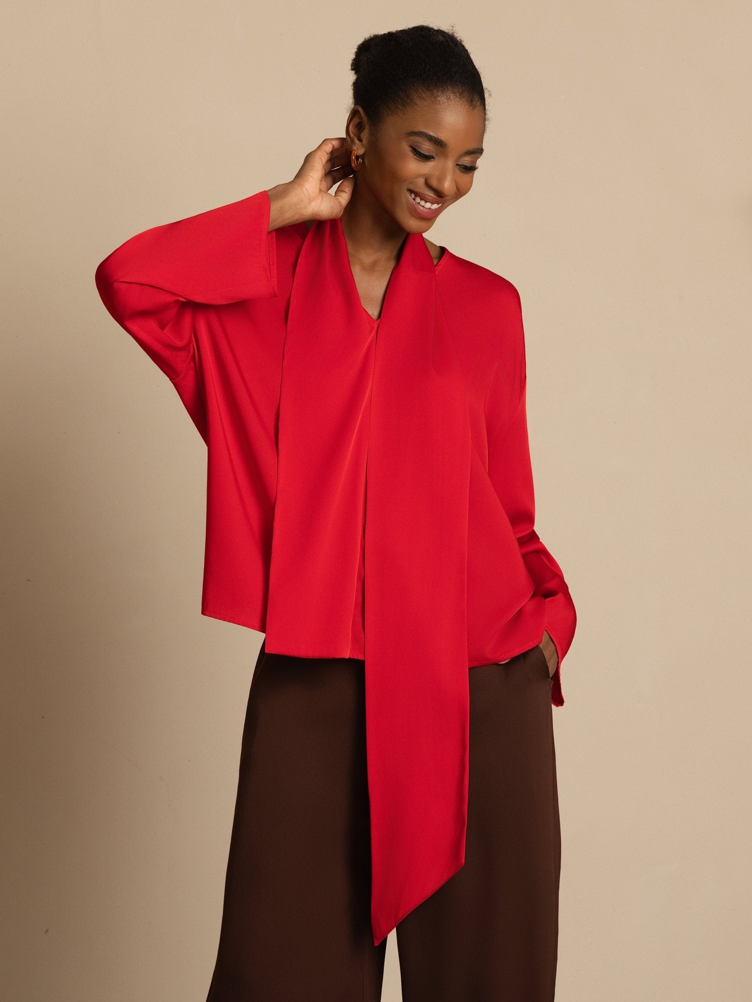 [Vino] SilkSilky-ES 19Momme Seda Manga larga Cuello en V Blusa 002