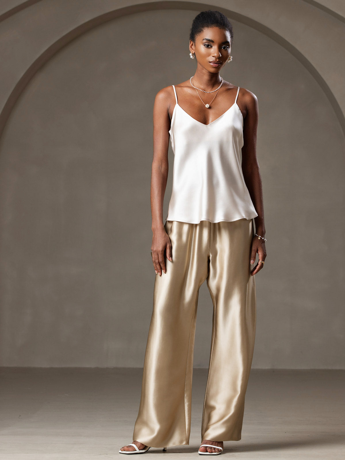 [Beige] SilkSilky-ES Seda Pura Cuello en V Top de tirantes 003