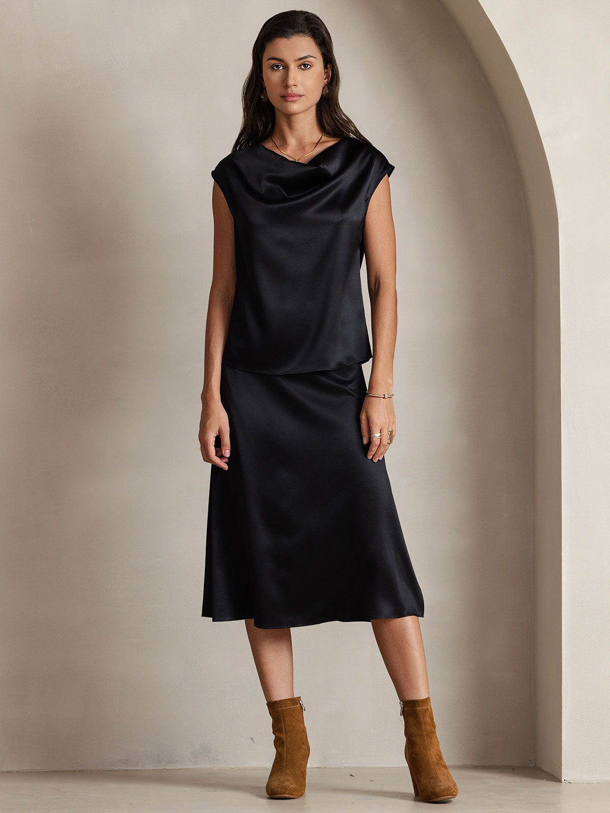 [Negro] SilkSilky-ES 19Momme Seda Escote Caído Camisetas de Mujer 001