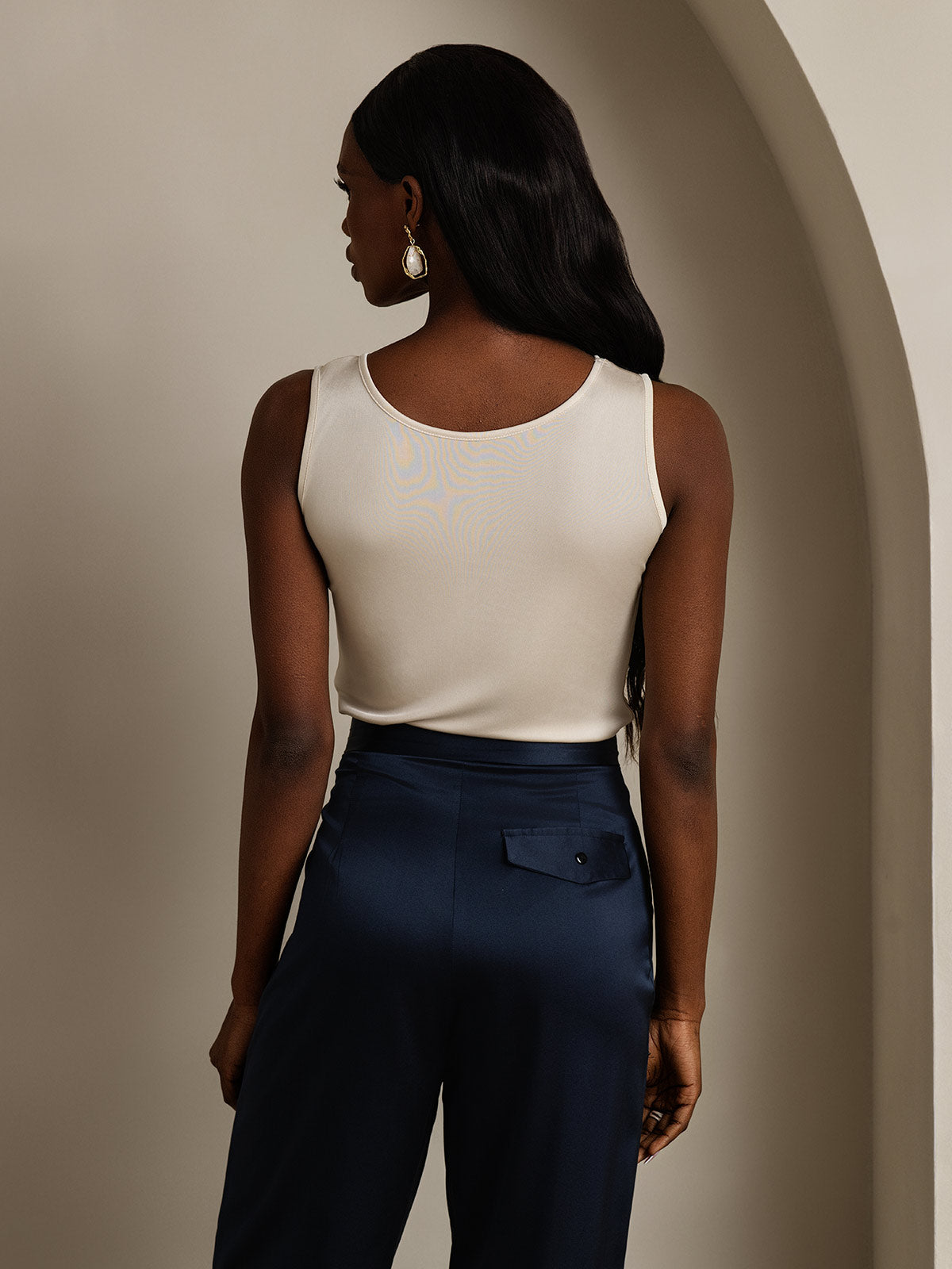 [Beige] SilkSilky-ES Tejido de seda Sin mangas Round Neck Camisetas de Mujer 002