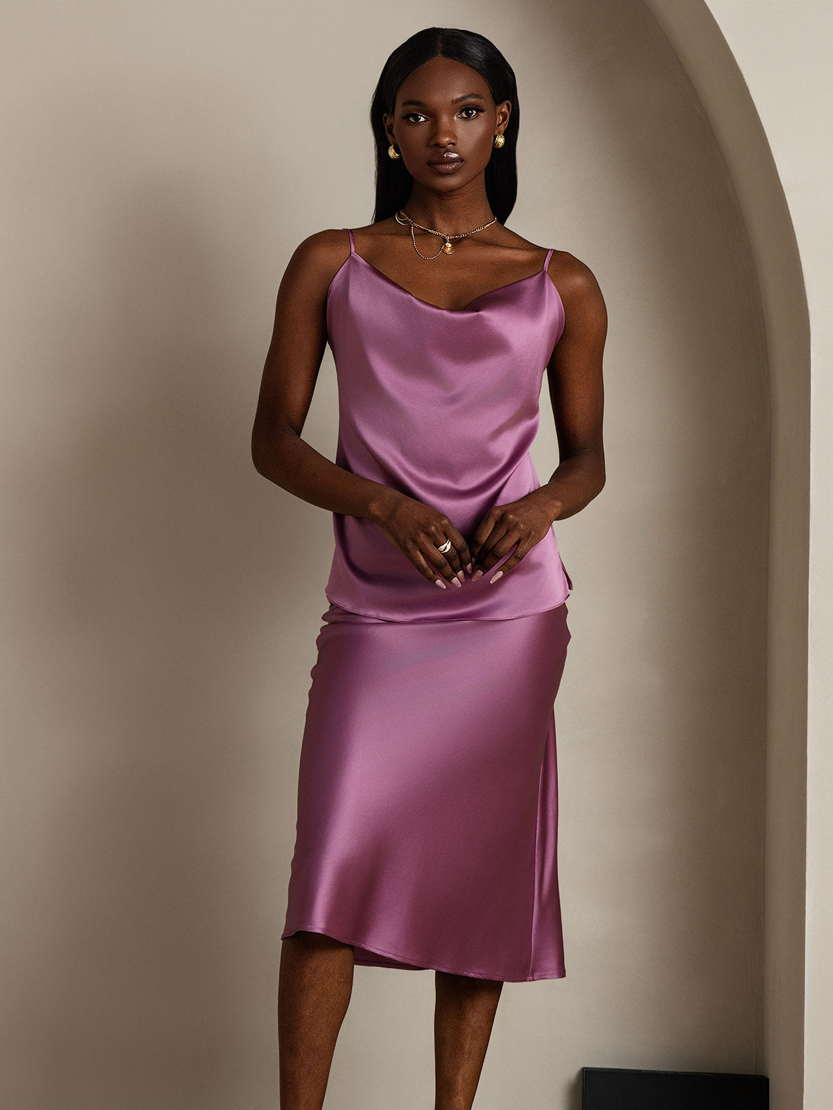 [Morado Oscuro] SilkSilky-ES 19Momme Seda Escote Caído Top de tirantes 004
