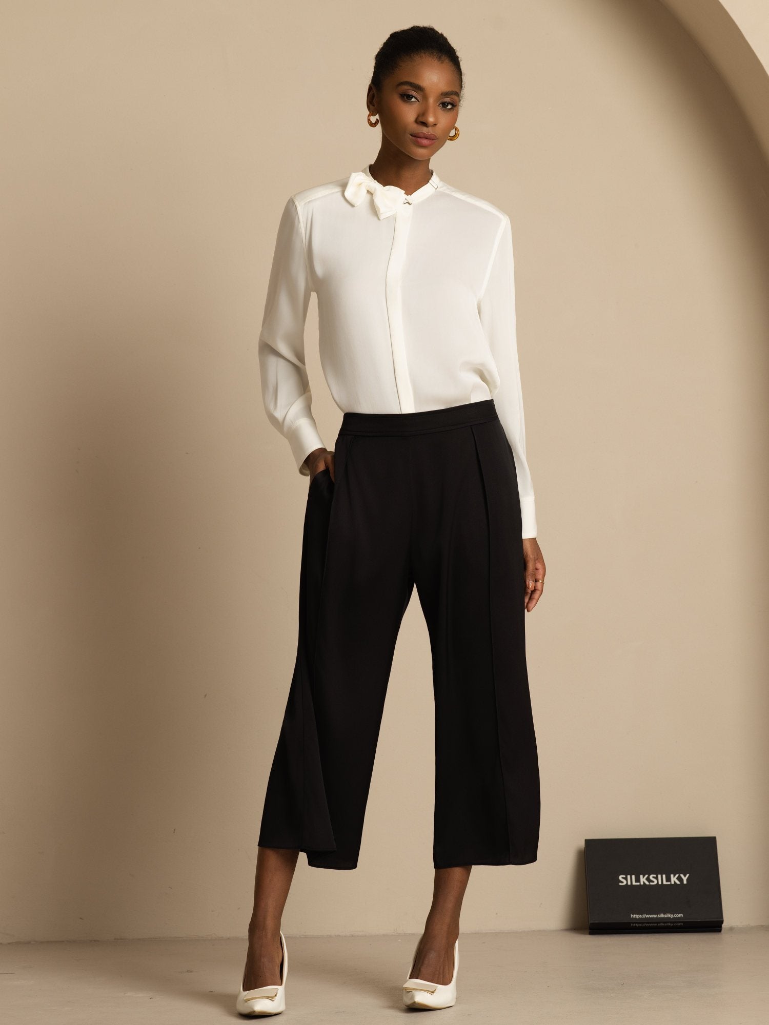 [Blanco] SilkSilky-ES 19Momme Seda Manga larga Cuello Alto Blusa 008