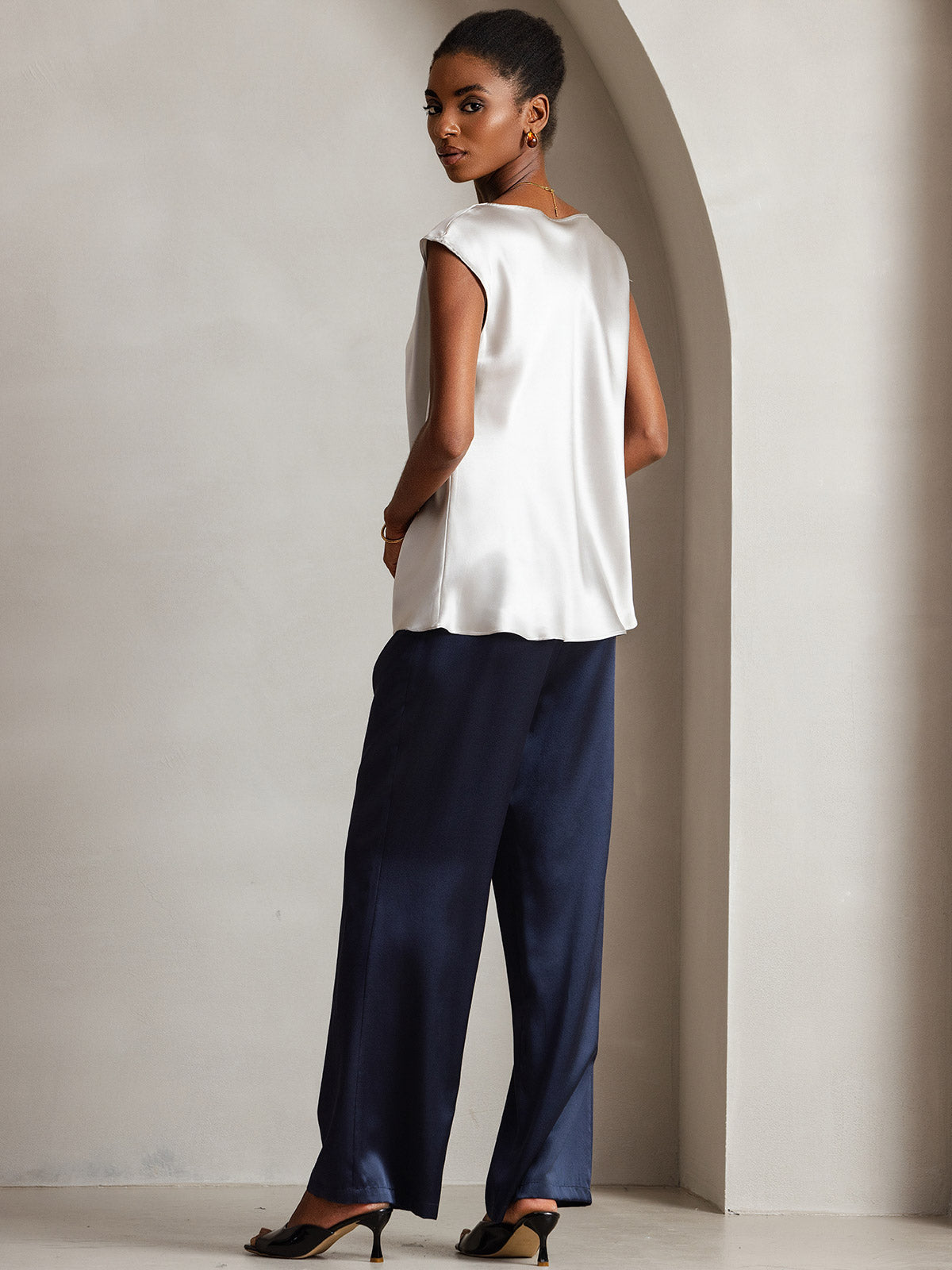 [Gris Claro] SilkSilky-ES 19Momme Seda Escote Caído Camisetas de Mujer 004