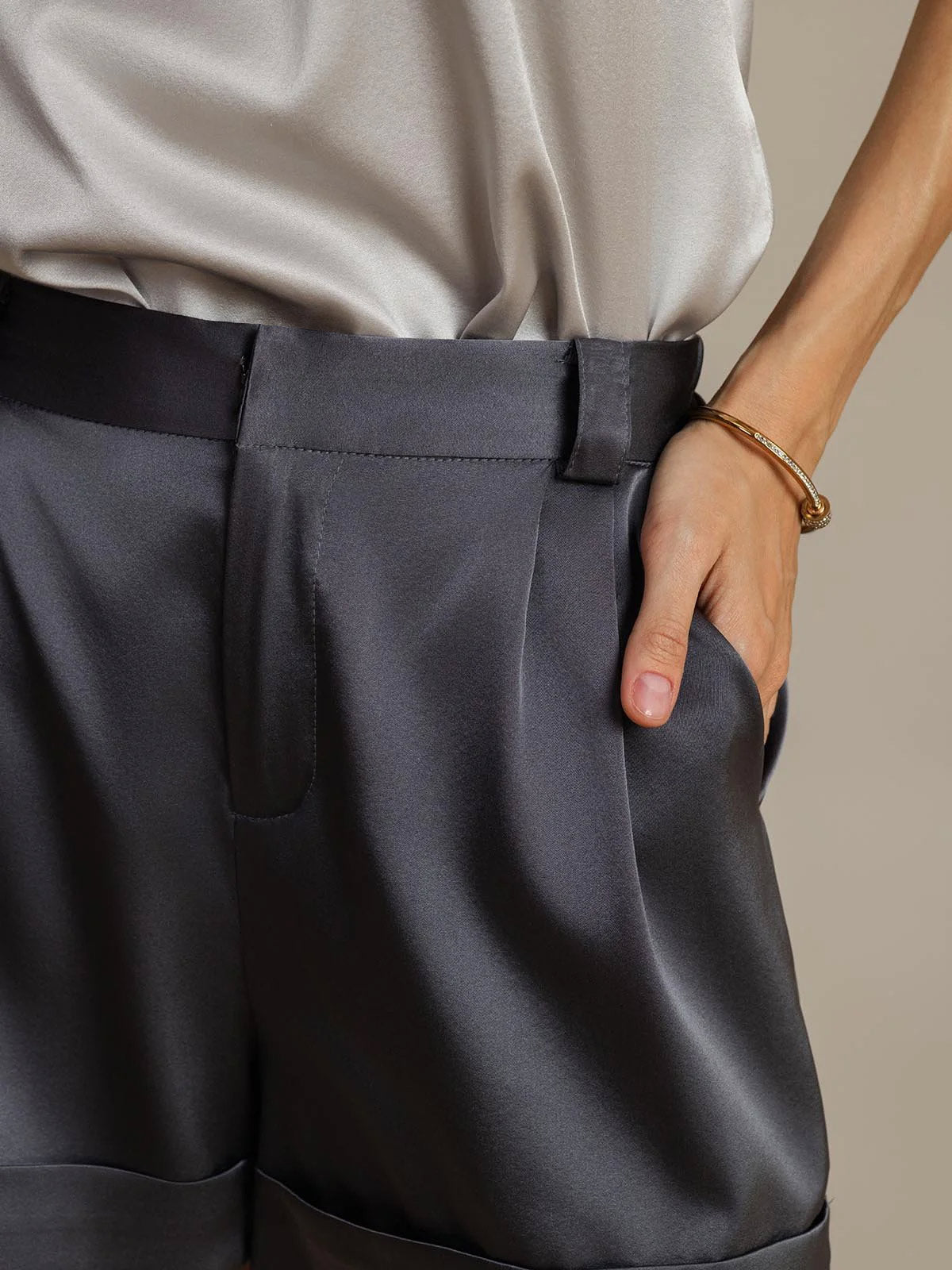 [Gris Oscuro] SilkSilky-ES 19Momme Seda Womens Shorts 004
