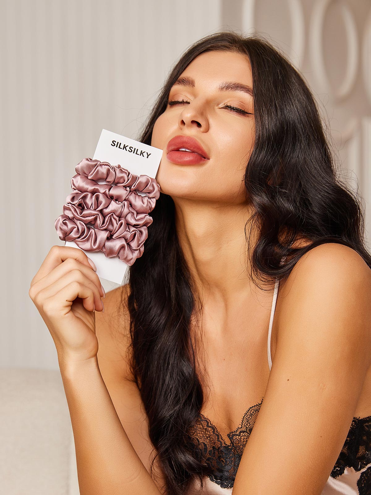 [Malva Pálido] SilkSilky-ES 19Momme Seda Pura Scrunchie 002