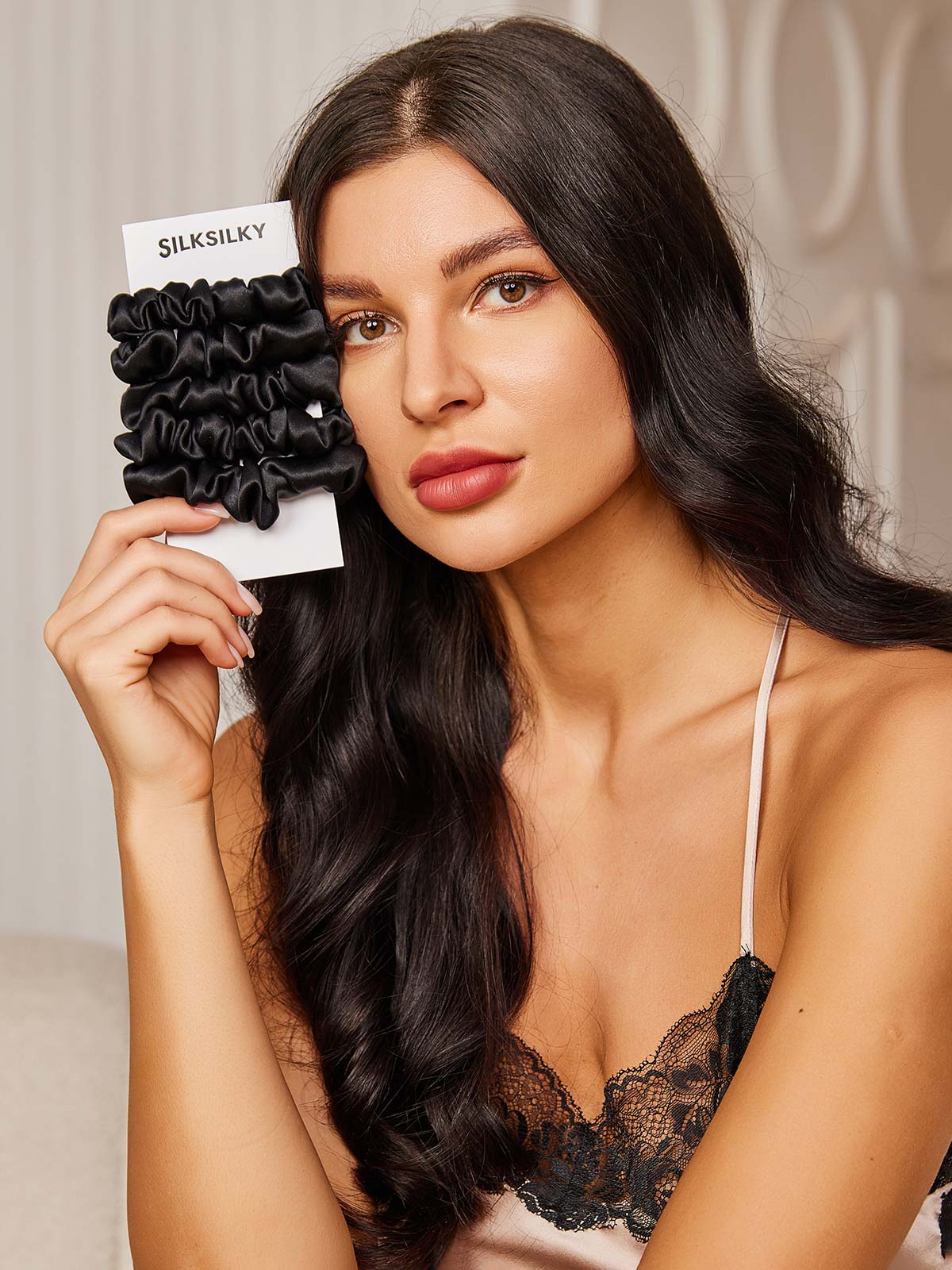 [Negro] SilkSilky-ES 19Momme Seda Pura Scrunchie 001