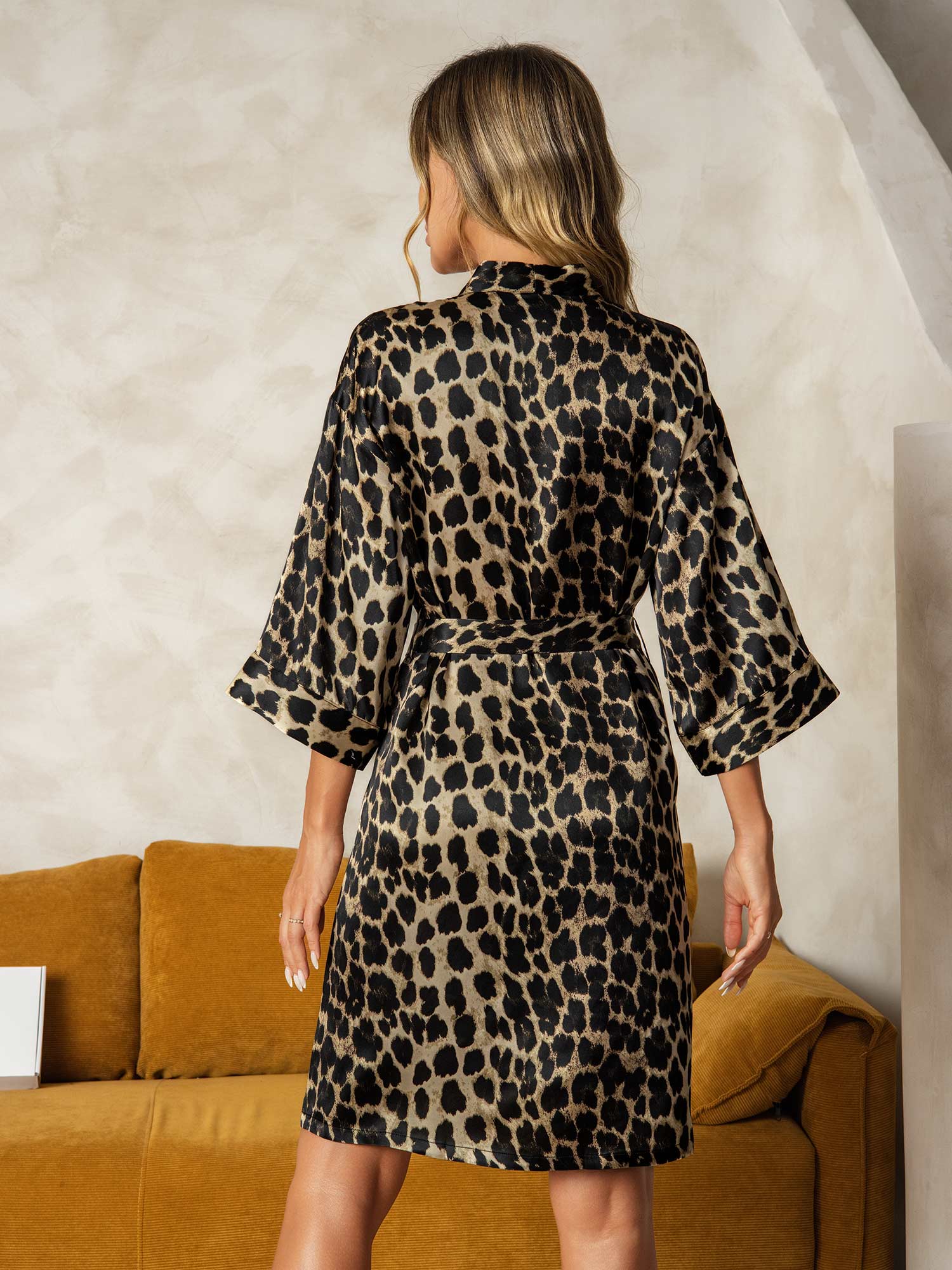 [Leopardo] SilkSilky-ES Seda Pura Womens Robe 002